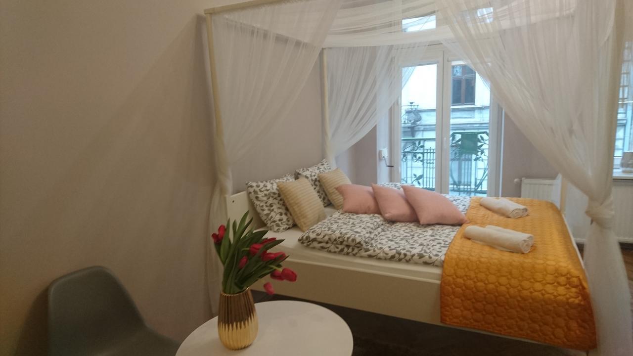 Ok Home Apartments Krakow Luaran gambar