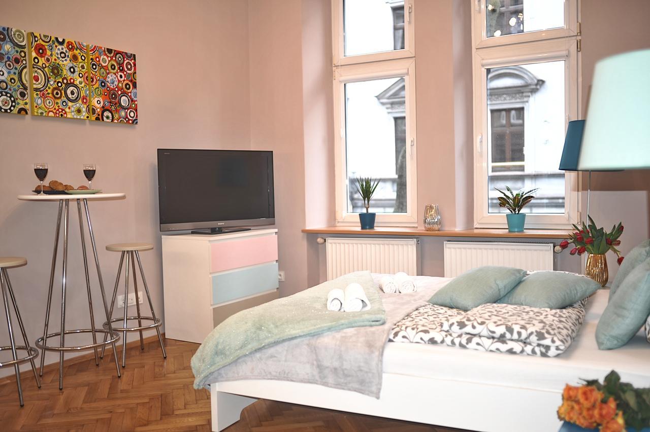 Ok Home Apartments Krakow Luaran gambar